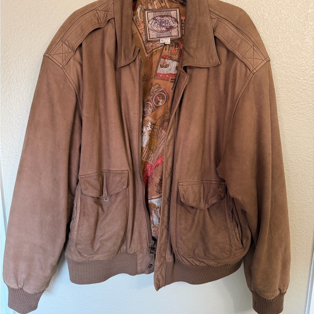 Men's Vintage Tan Leather Bomber Jacket